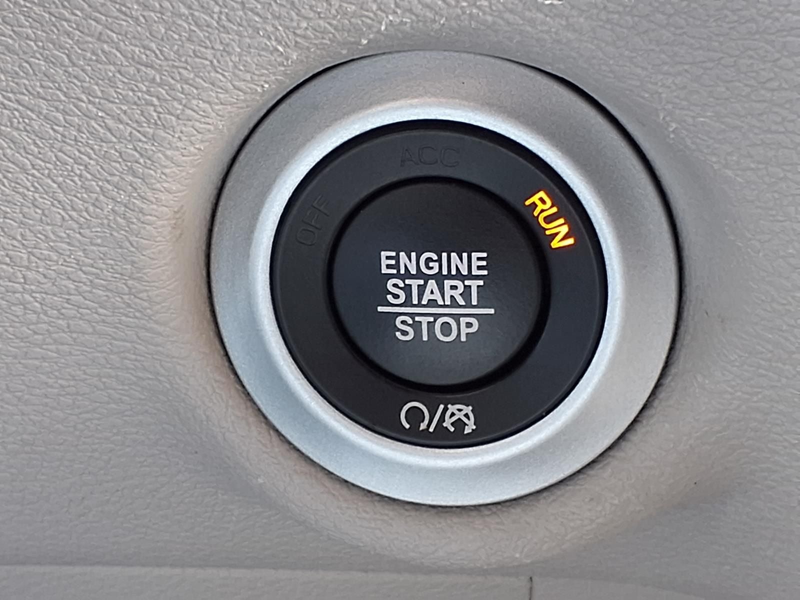 2023 Chrysler Pacifica Touring L BLIND-SPOT