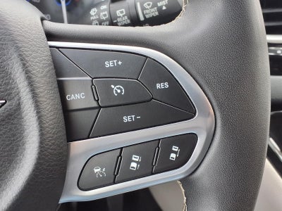 2023 Chrysler Pacifica Touring L BLIND-SPOT