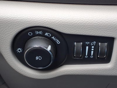 2023 Chrysler Pacifica Touring L BLIND-SPOT