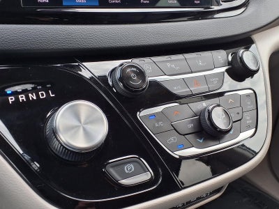 2023 Chrysler Pacifica Touring L BLIND-SPOT