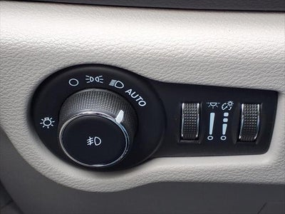2023 Chrysler Pacifica Touring L BLIND-SPOT