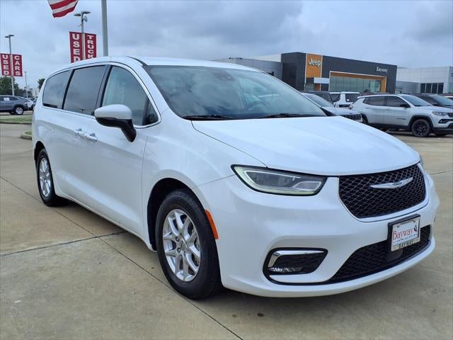 2023 Chrysler Pacifica Touring L BLIND-SPOT