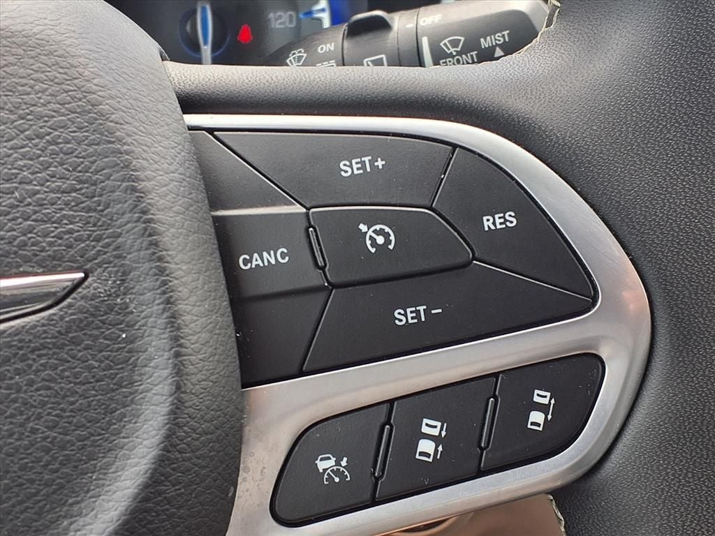 2024 Chrysler Pacifica Touring L STOW 'N GO®