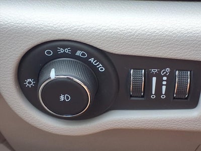 2024 Chrysler Pacifica Touring L STOW 'N GO®