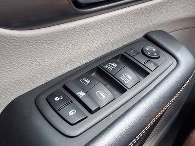 2024 Chrysler Pacifica Touring L STOW 'N GO®