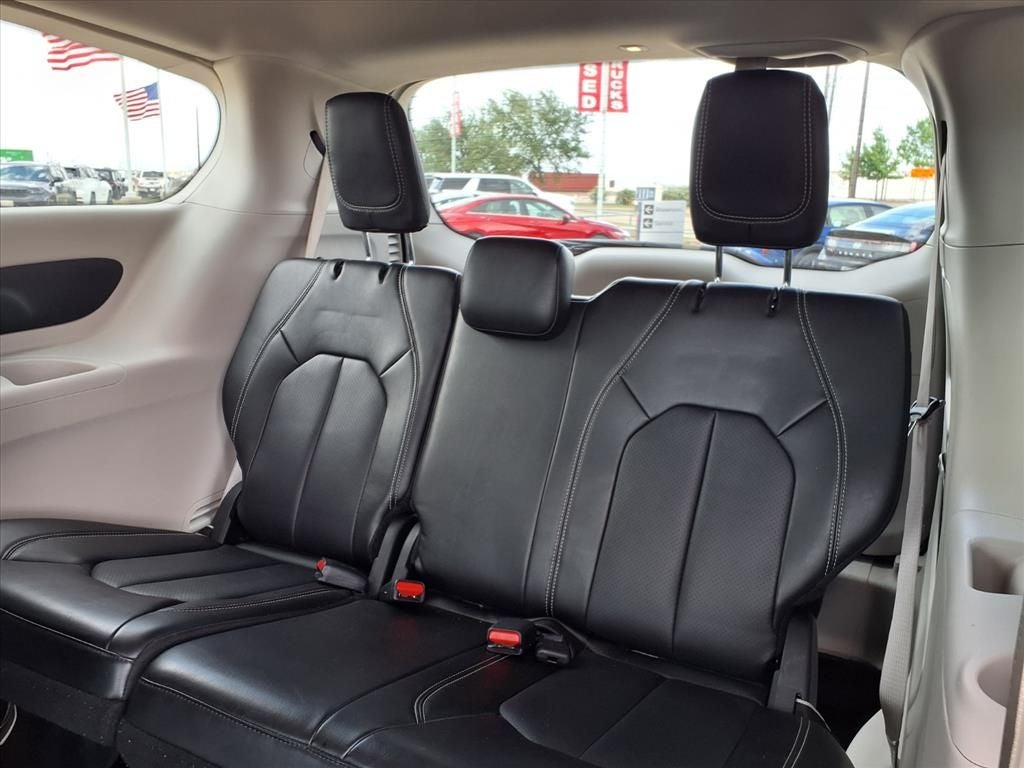 2024 Chrysler Pacifica Touring L STOW 'N GO®