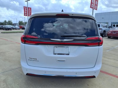 2024 Chrysler Pacifica Touring L STOW 'N GO®