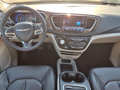 2023 Chrysler Pacifica Touring L BLIND SPOT