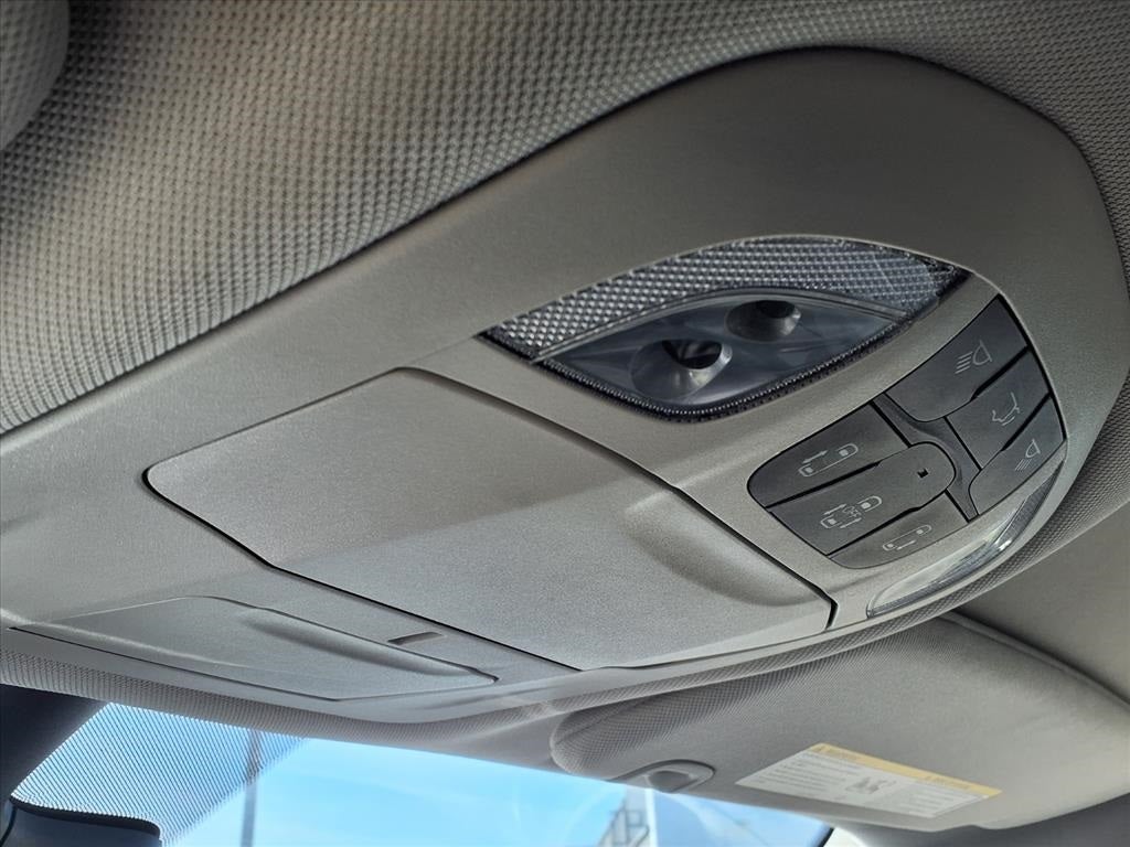 2023 Chrysler Pacifica Touring L BLIND SPOT