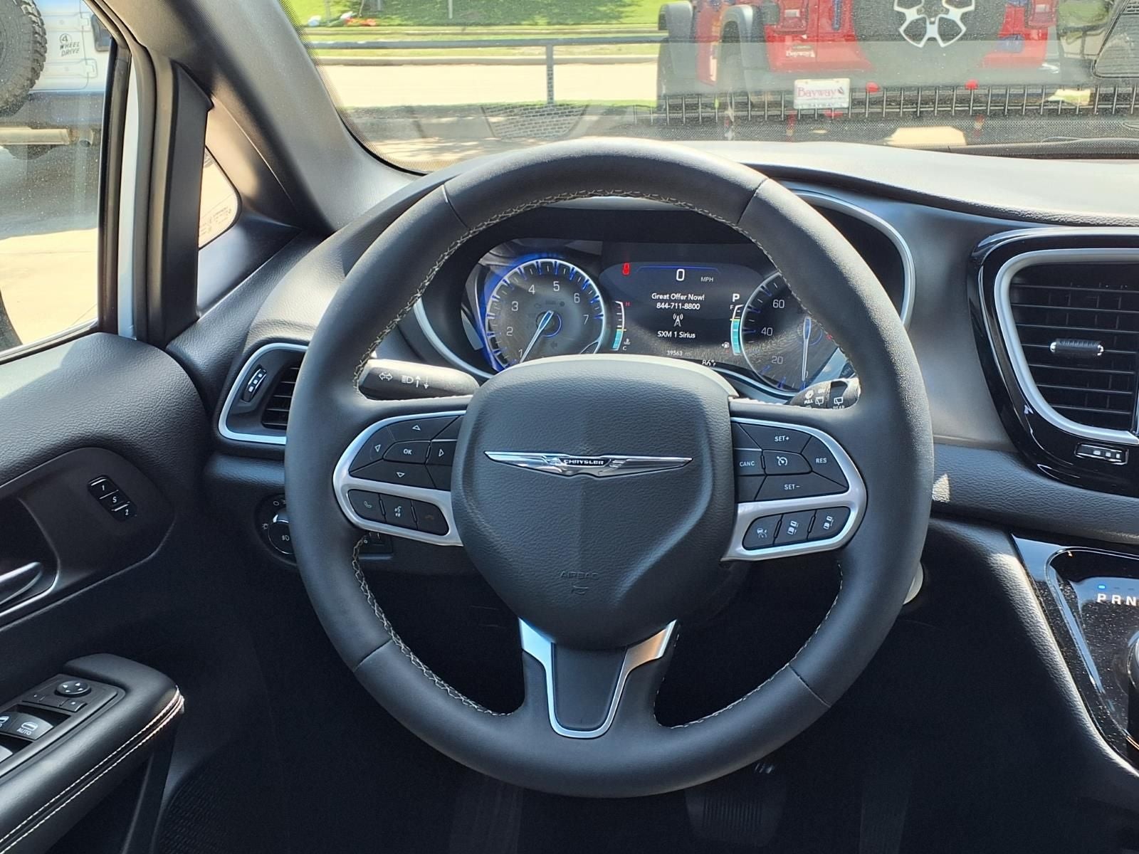 2025 Chrysler Pacifica Select