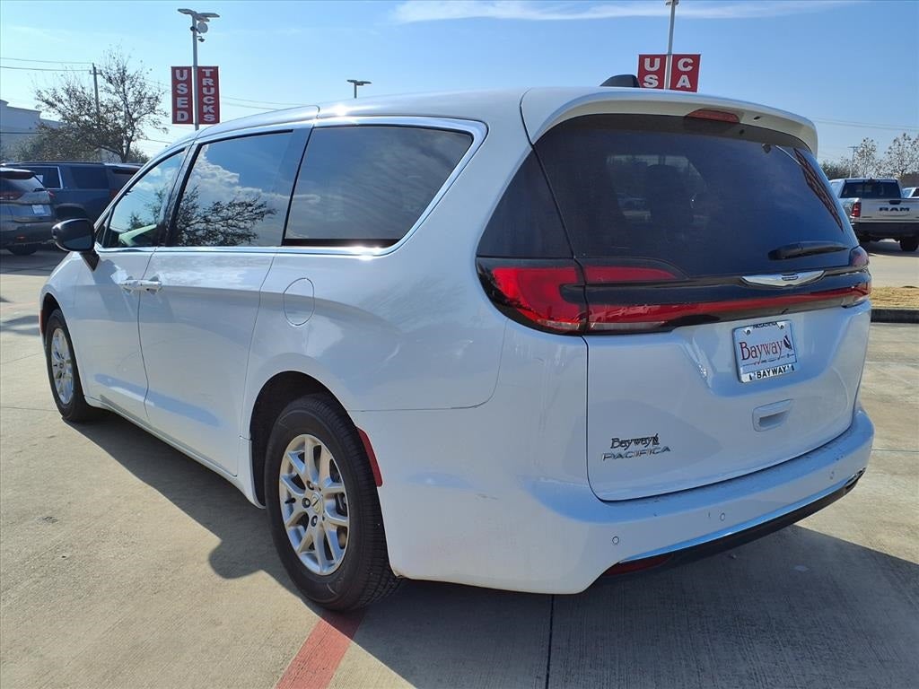 2025 Chrysler Pacifica Select APPLE CARPLAY & ANDROID AUTO
