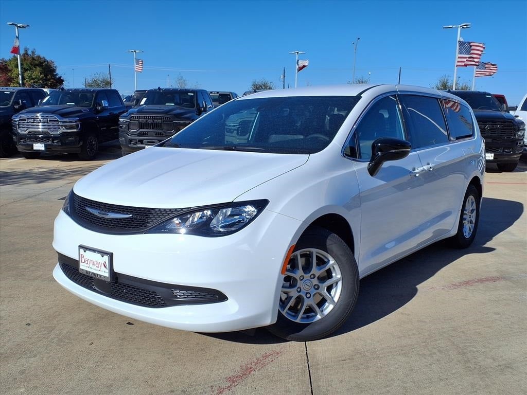 2026 Chrysler Voyager LX
