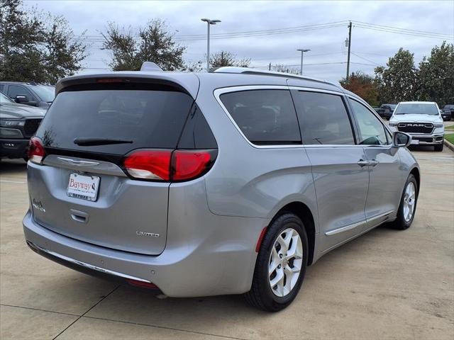 2020 Chrysler Pacifica Limited BLIND-SPOT & REAR CROSS-PATH DETECTION