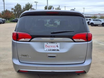 2020 Chrysler Pacifica Limited BLIND-SPOT & REAR CROSS-PATH DETECTION