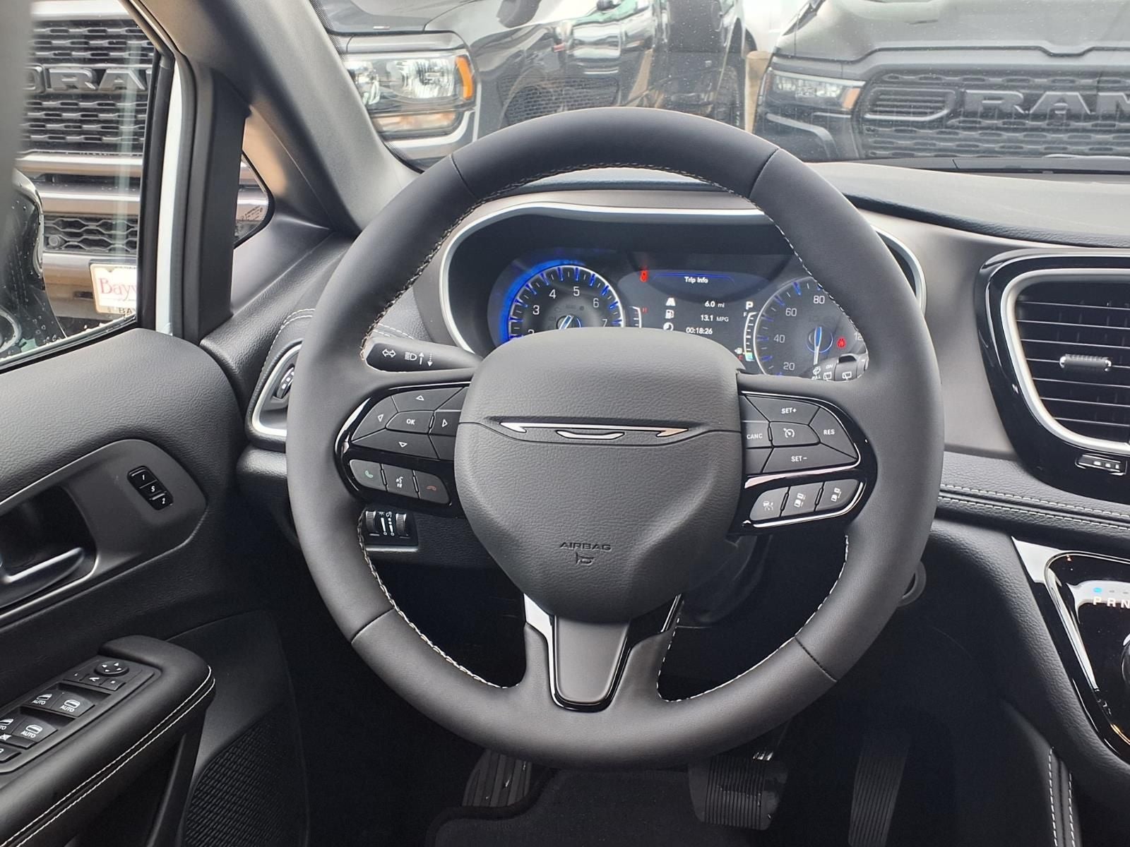 2027 Chrysler Pacifica Limited