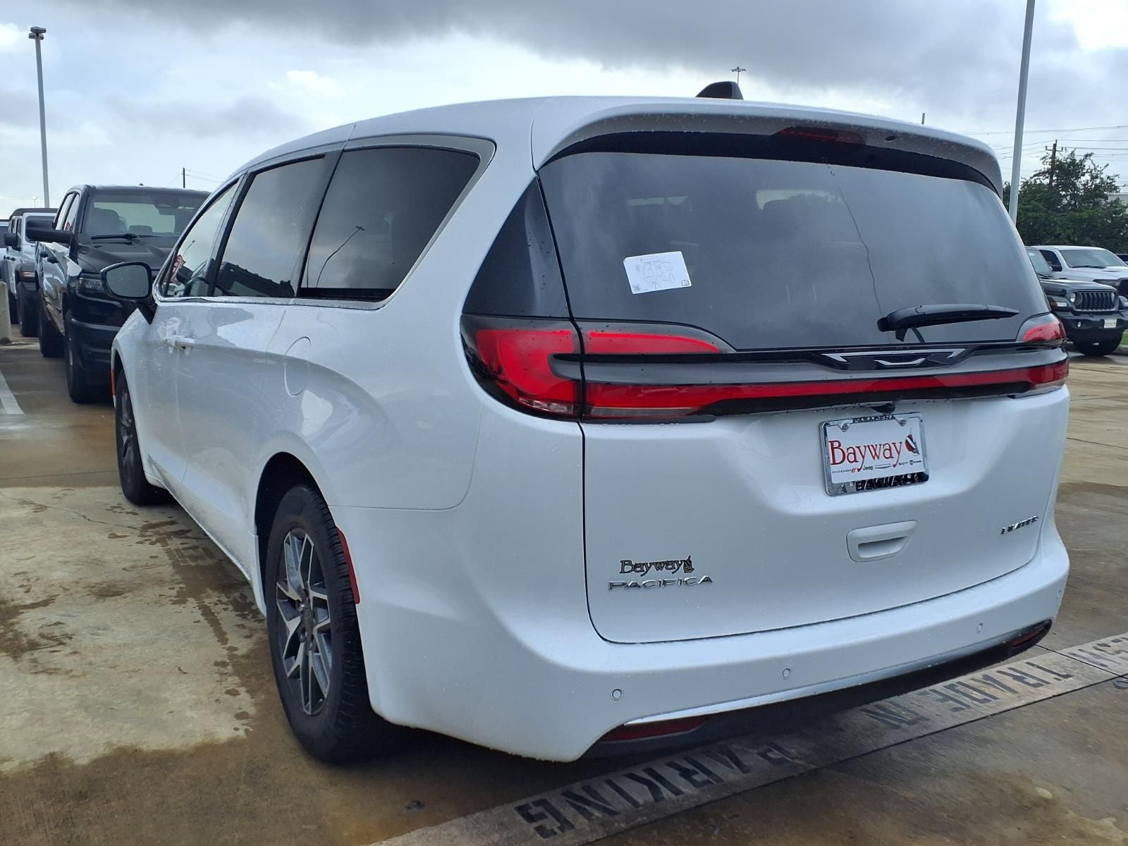 2027 Chrysler Pacifica Limited