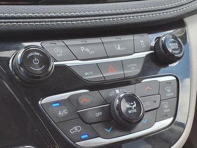 2023 Chrysler Pacifica Limited PANO SUNROOF