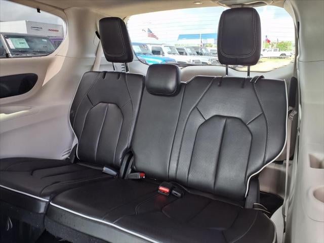 2023 Chrysler Pacifica Limited PANO SUNROOF