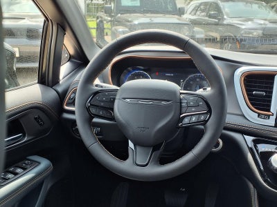 2027 Chrysler Pacifica Pinnacle