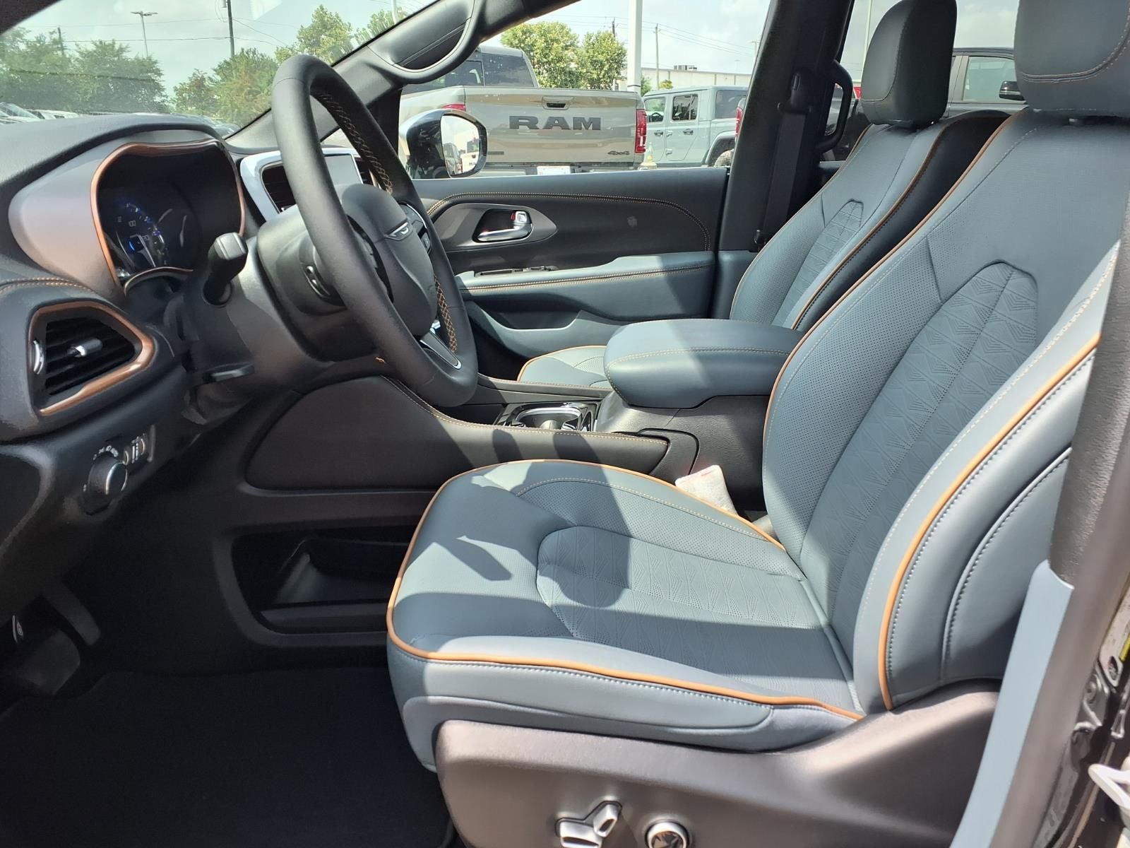 2027 Chrysler Pacifica Pinnacle