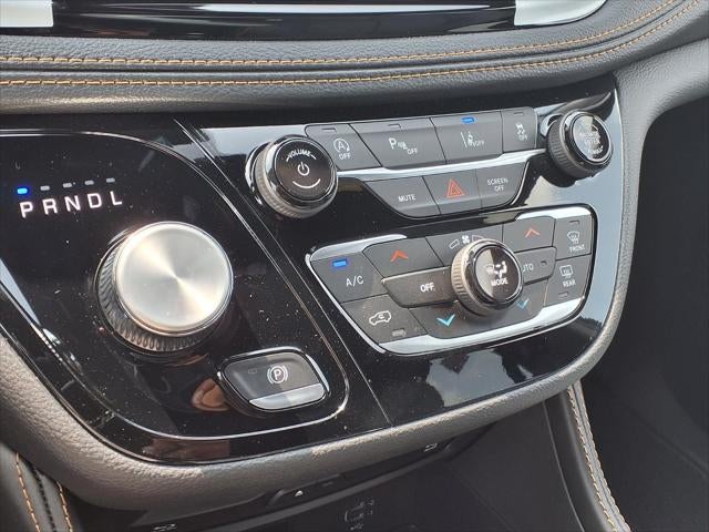 2027 Chrysler Pacifica Pinnacle