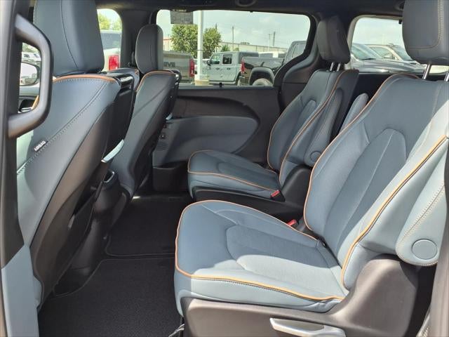2027 Chrysler Pacifica Pinnacle