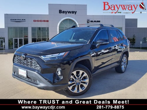 2022 Toyota RAV4 XLE Premium