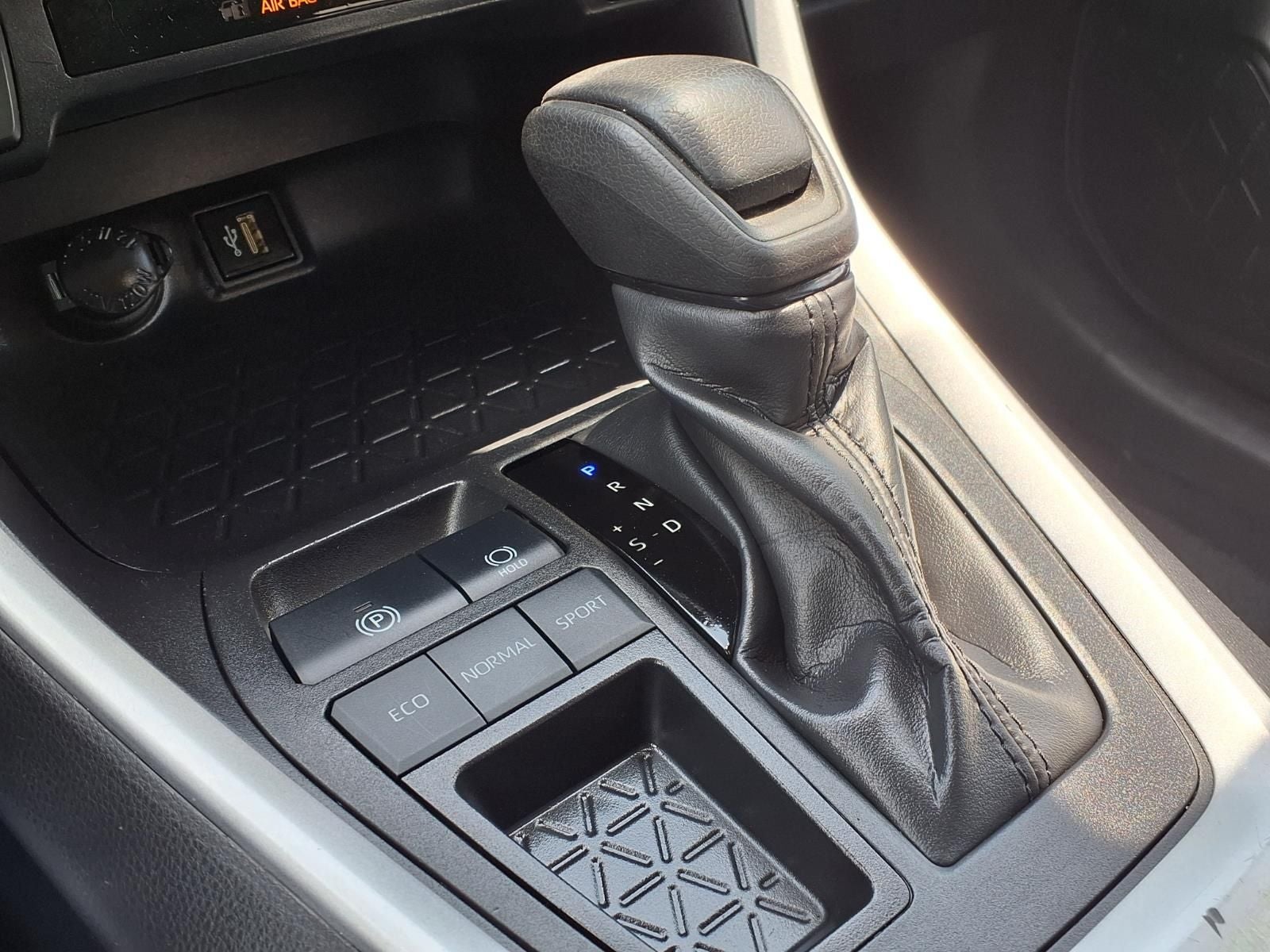2024 Toyota RAV4 XLE BLIND-SPOT