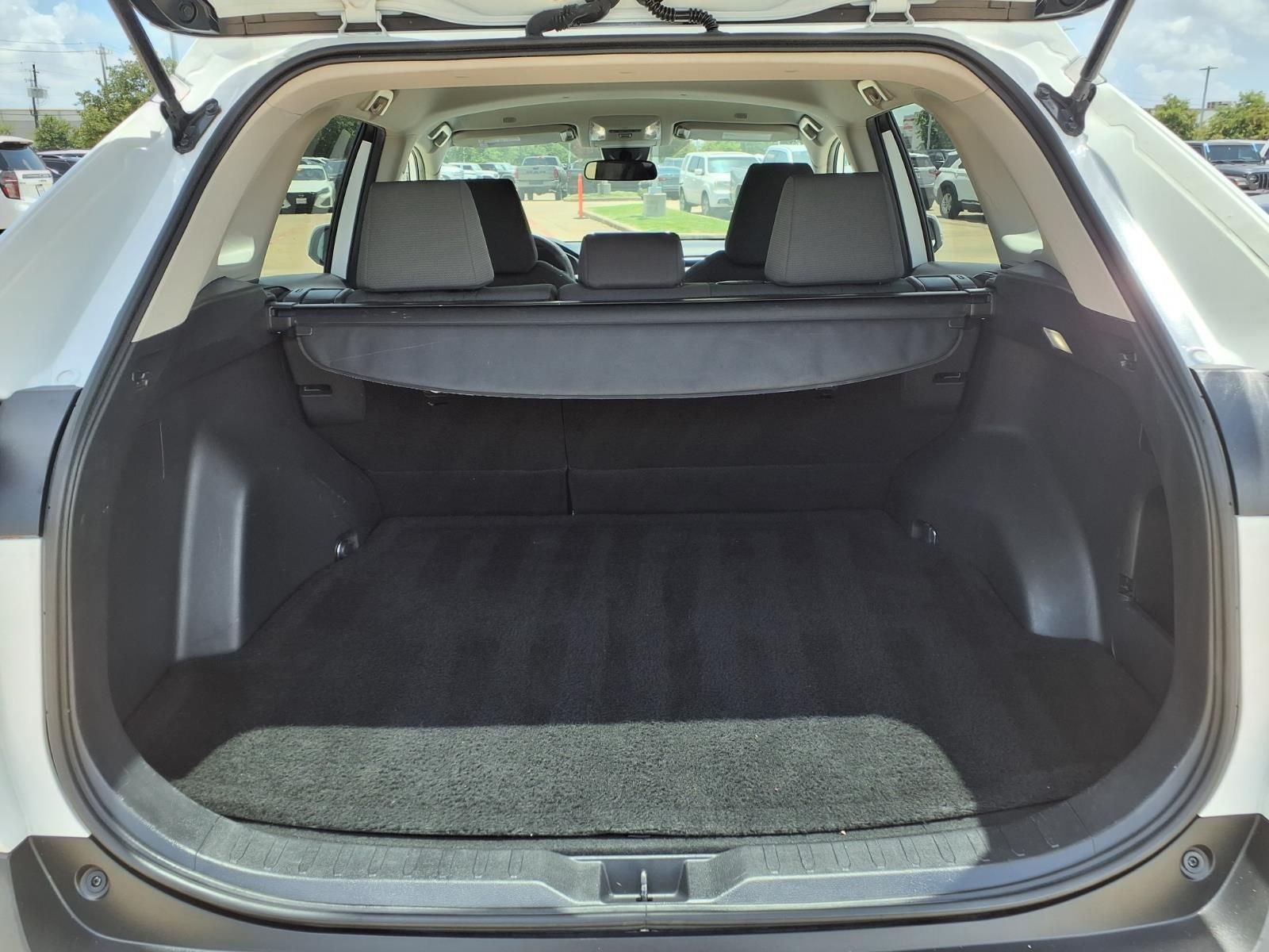 2024 Toyota RAV4 XLE BLIND-SPOT