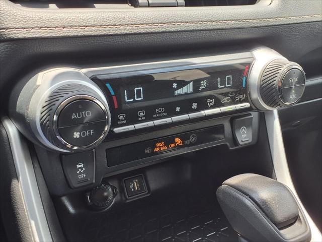 2024 Toyota RAV4 XLE BLIND-SPOT
