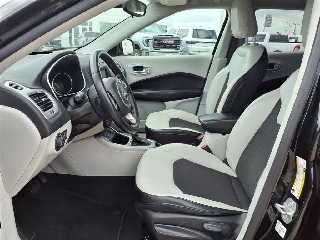 2020 Jeep Compass Latitude SUNROOF