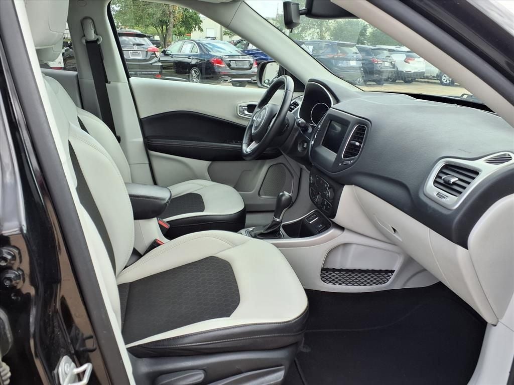2020 Jeep Compass Latitude SUNROOF