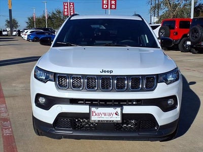 2023 Jeep Compass Latitude Lux 4X4