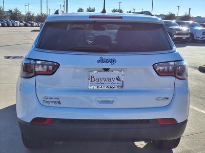 2023 Jeep Compass Latitude Lux 4X4