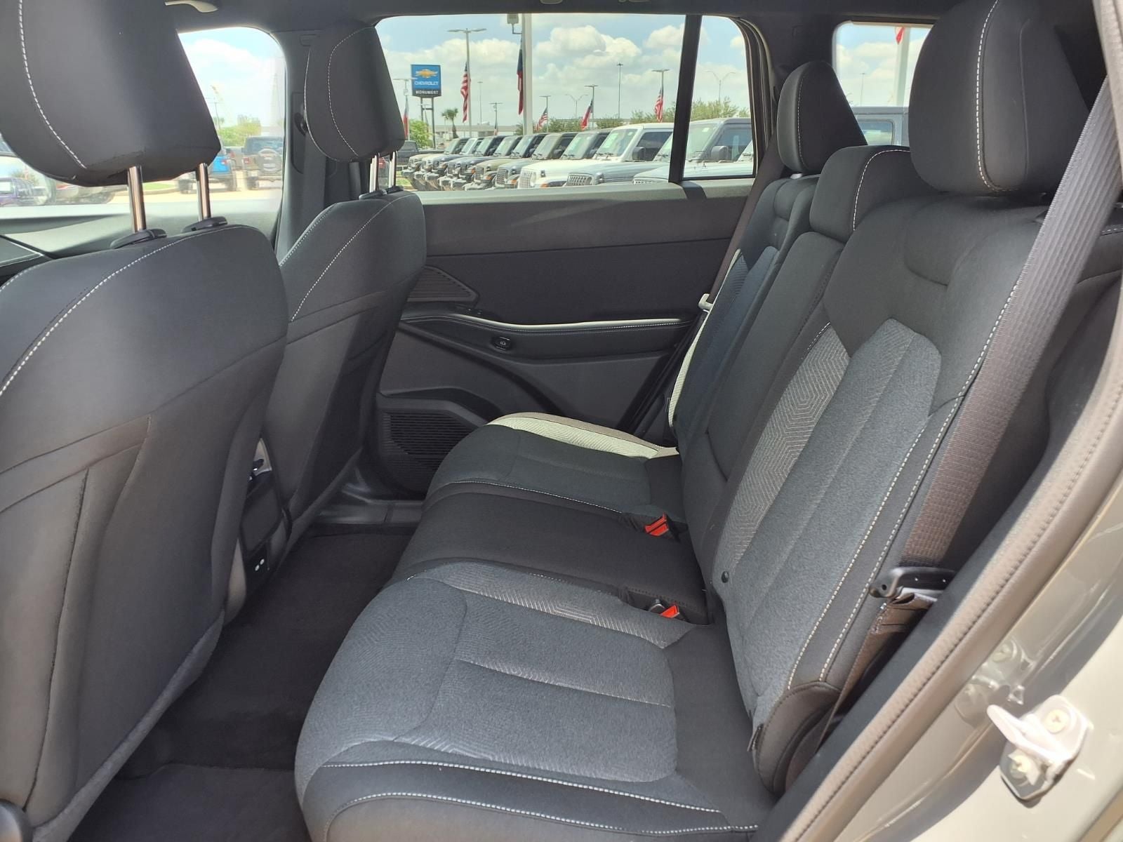 2026 Jeep Cherokee Laredo