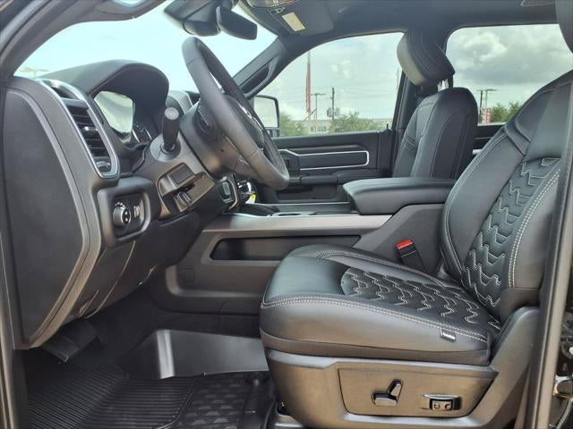 2026 RAM 3500 Big Horn 4X4 NIGHT EDITION MAX TOW PKG