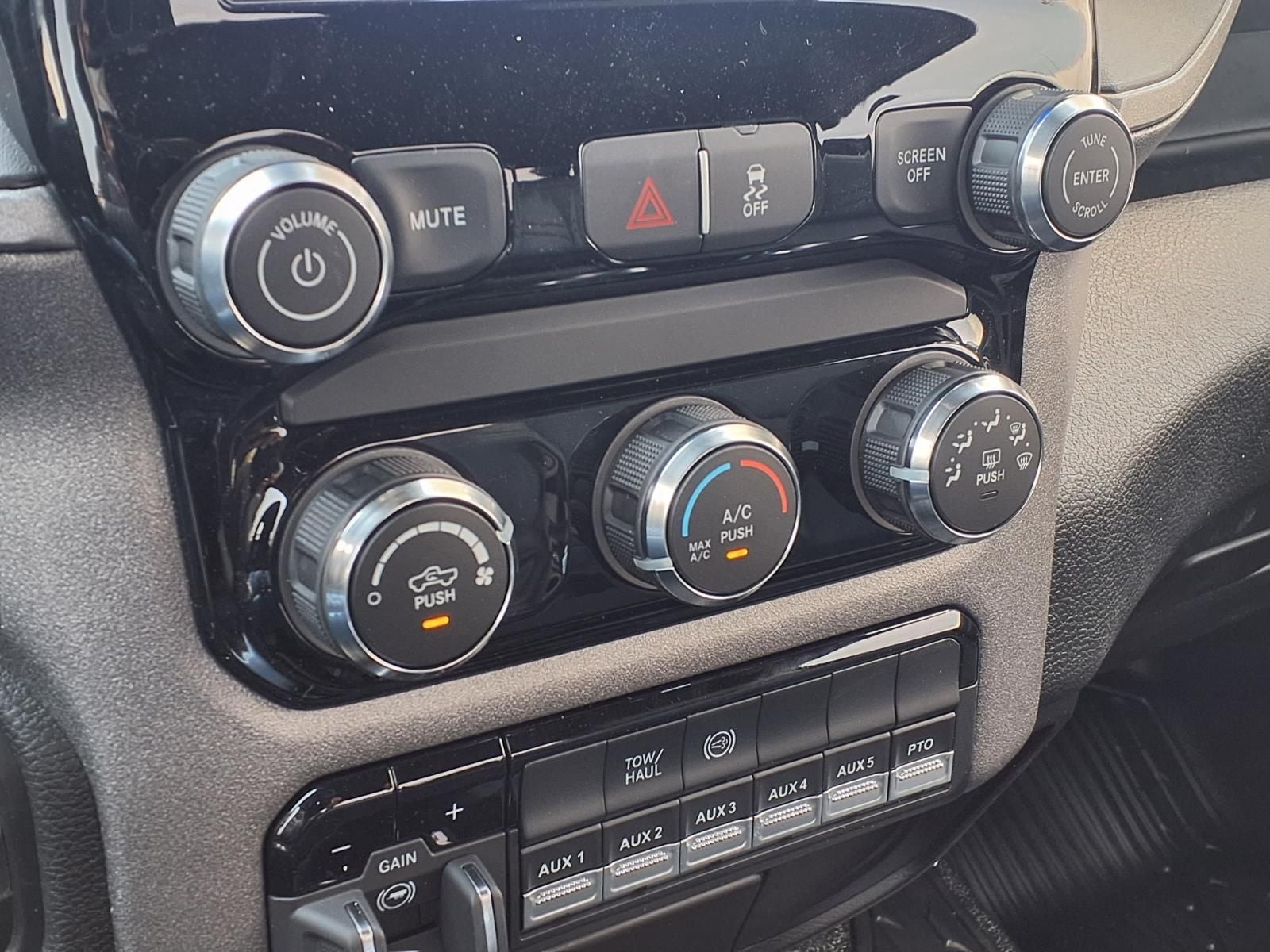 2027 RAM 3500 Tradesman 167.5 WB