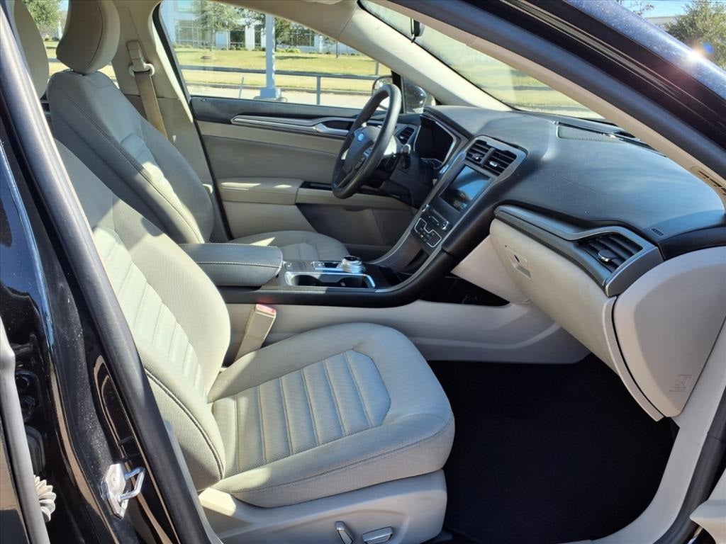 2017 Ford Fusion SE TECH/SYNC 3 PKG