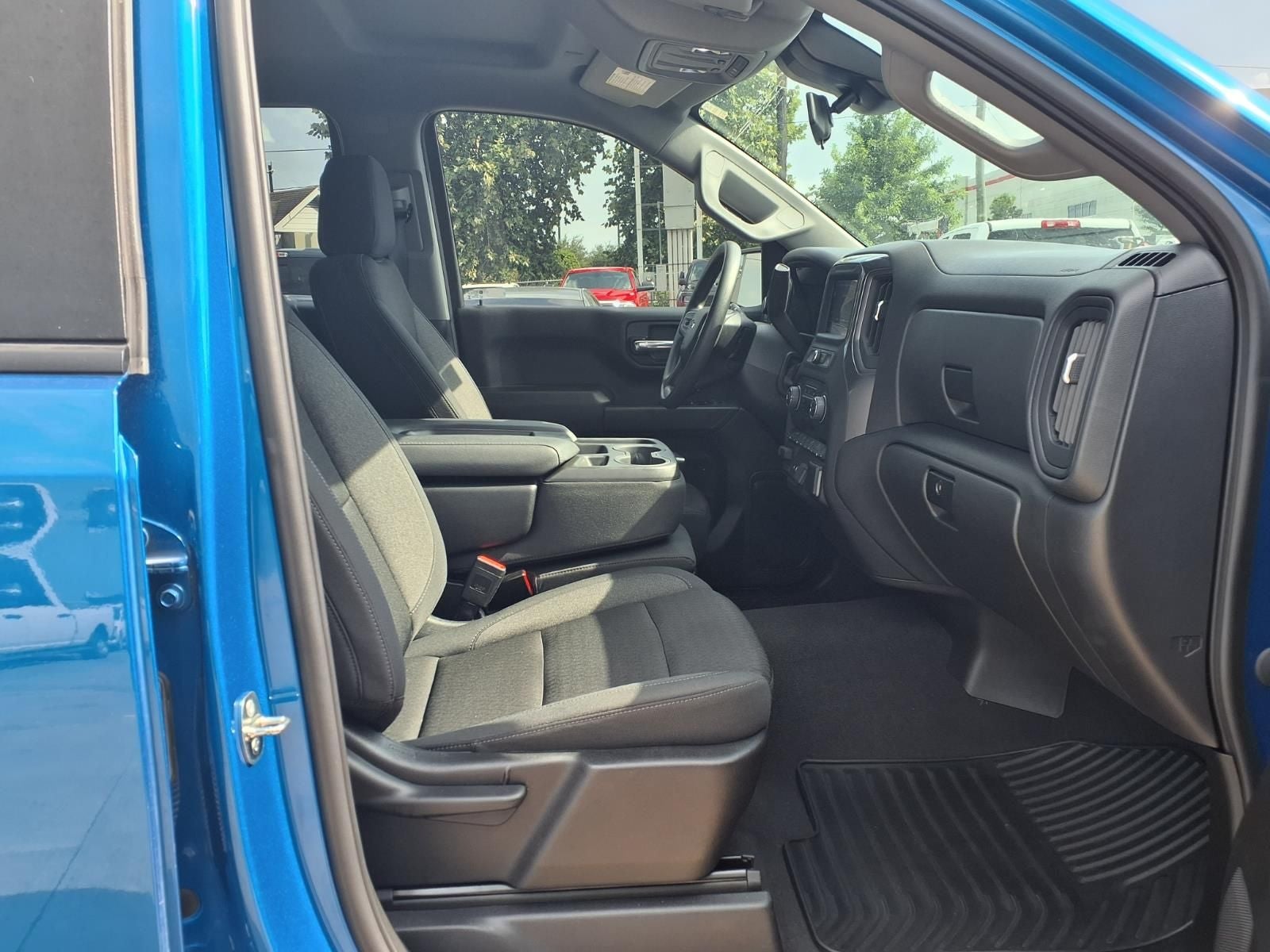 2023 Chevrolet Silverado 1500 Custom Trail Boss 4WD CONVENIENCE PKG