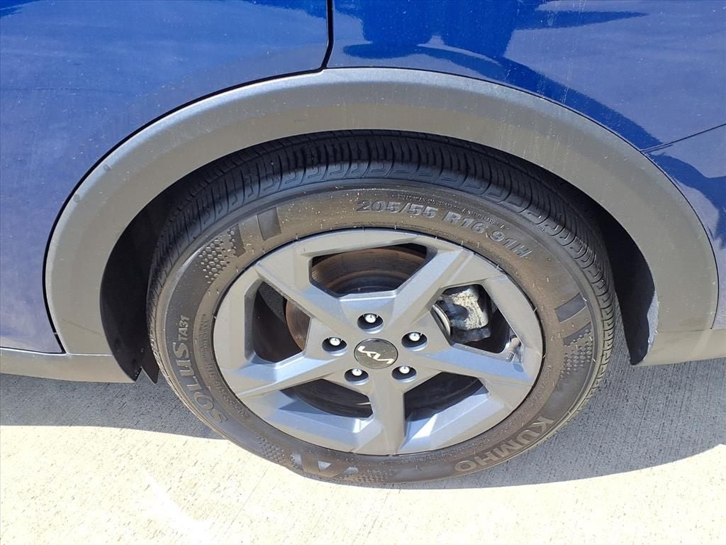 2025 Kia K4 LXS BCA & FCA