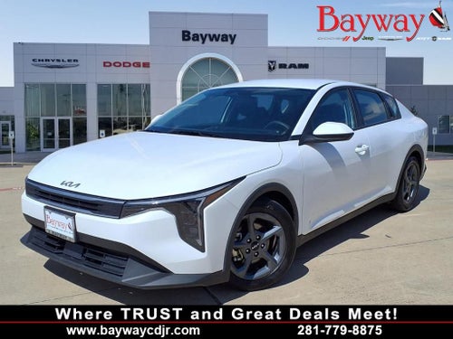 2025 Kia K4 LXS BCA & FCA