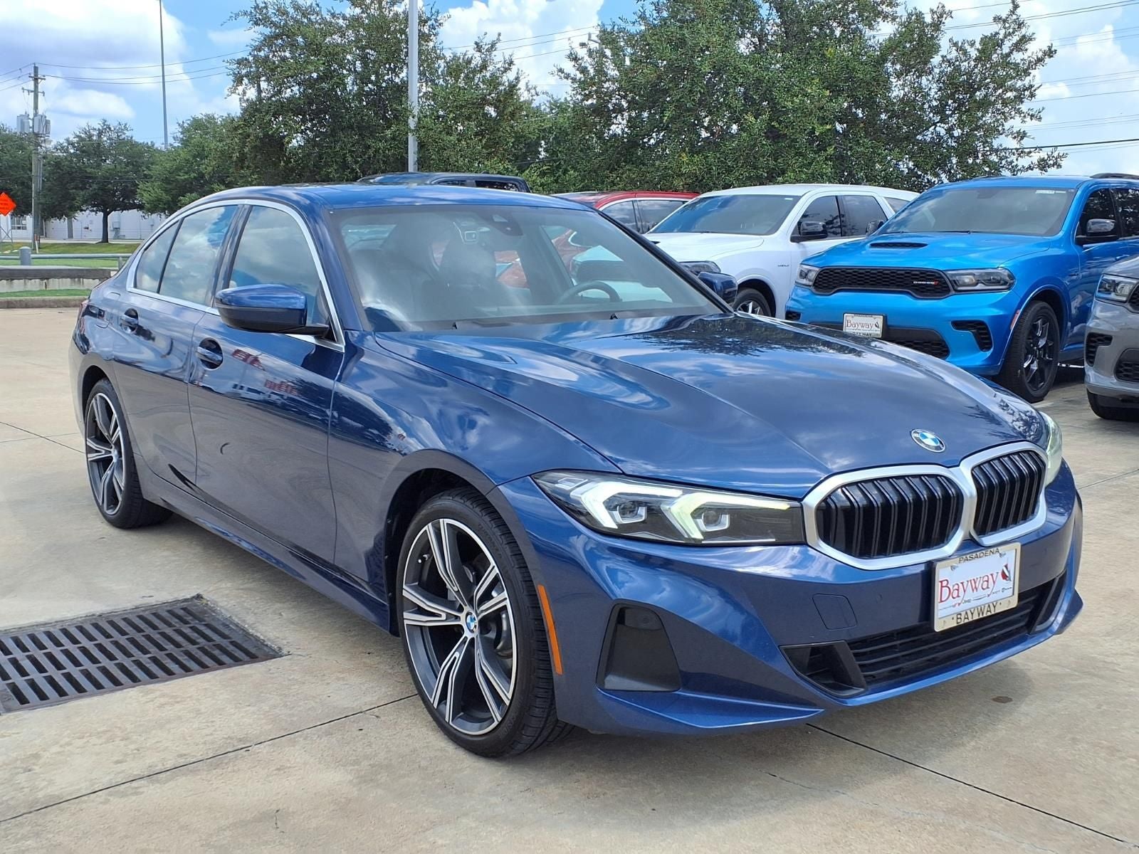 2024 BMW 3 Series 330i CONVENIENCE PKG