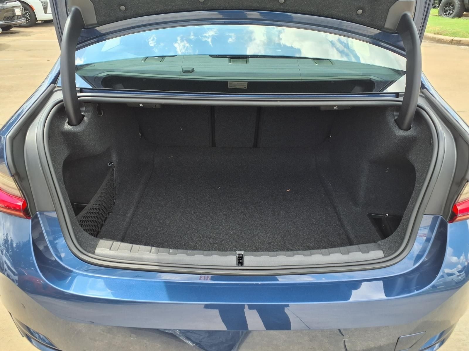 2024 BMW 3 Series 330i CONVENIENCE PKG