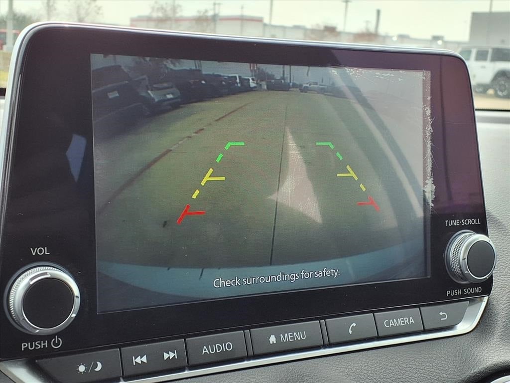 2022 Nissan Sentra SV BLIND-SPOT