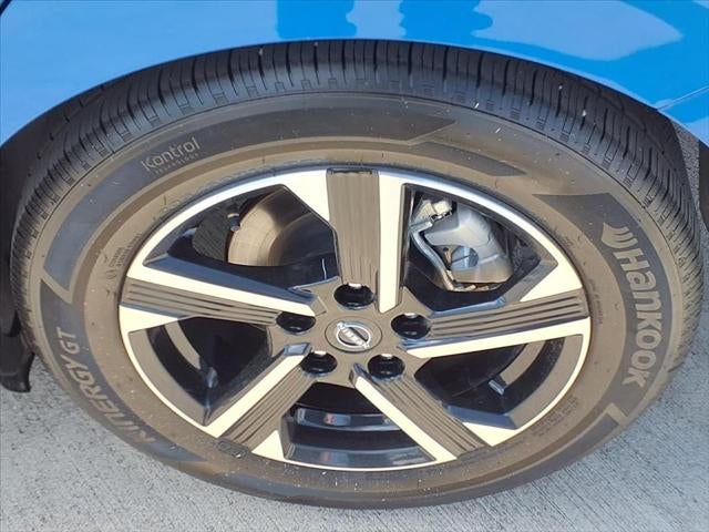 2025 Nissan Sentra SV 2.0 SAFETY SHIELD® 360