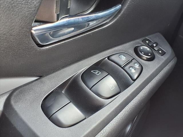 2023 Nissan Kicks SR PREMIUM PKG