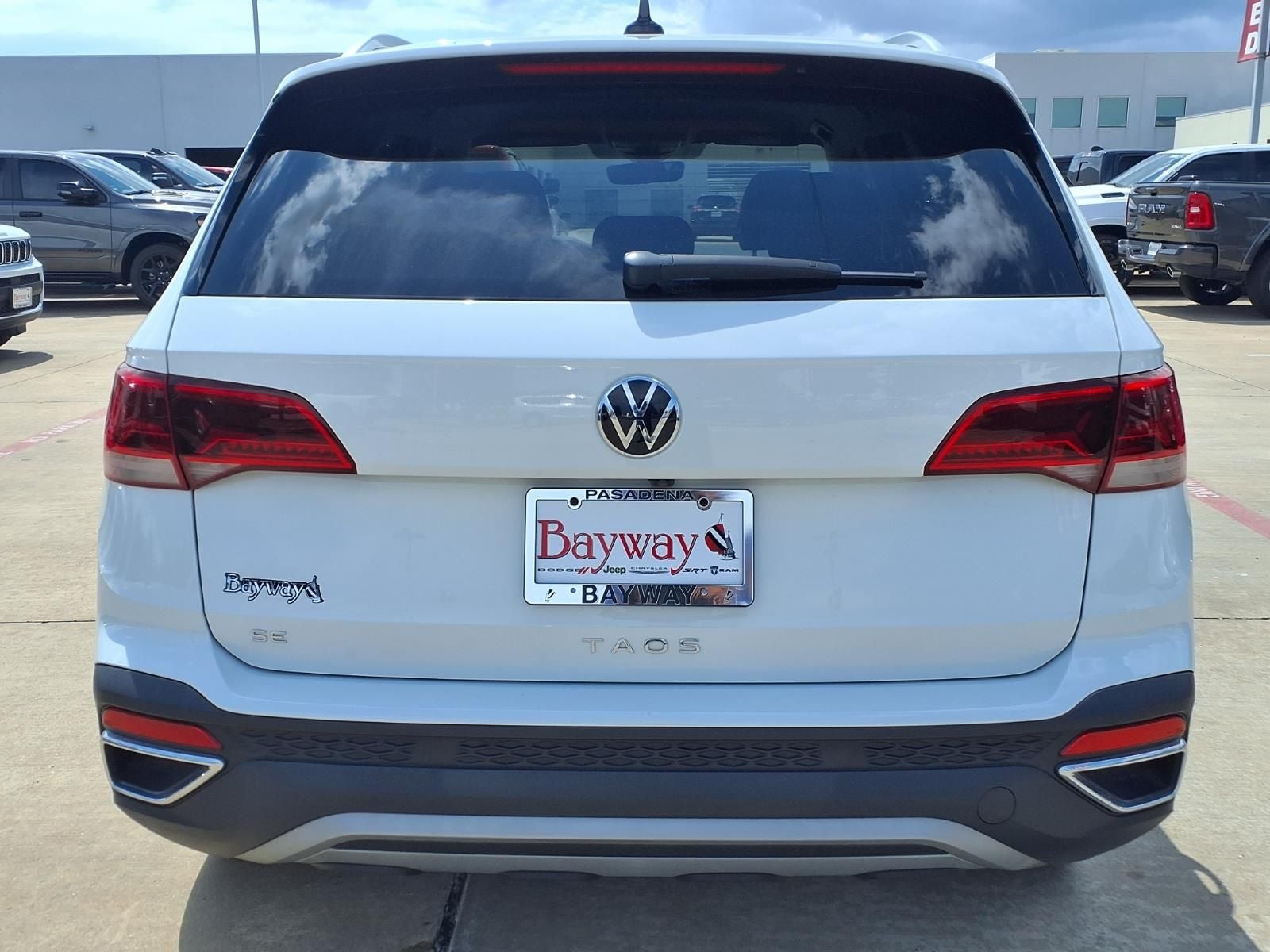 2023 Volkswagen Taos 1.5T SE TURBOCHARGED