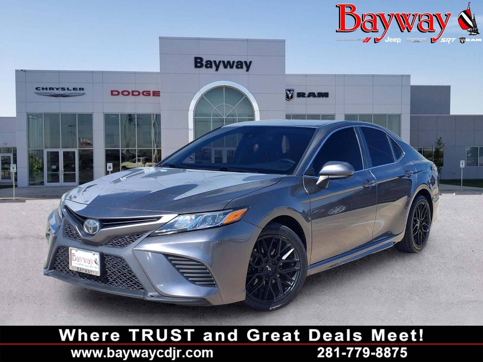 2019 Toyota Camry SE AUTO STOP-START