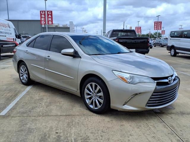 2016 Toyota Camry XLE SUNROOF & CONV. PKG.