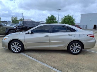 2016 Toyota Camry XLE SUNROOF & CONV. PKG.